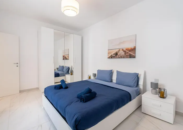 Sliema A25 - 5 Mins Walk To Valletta Ferry - Shopping Mall And Bay By Quicktrips