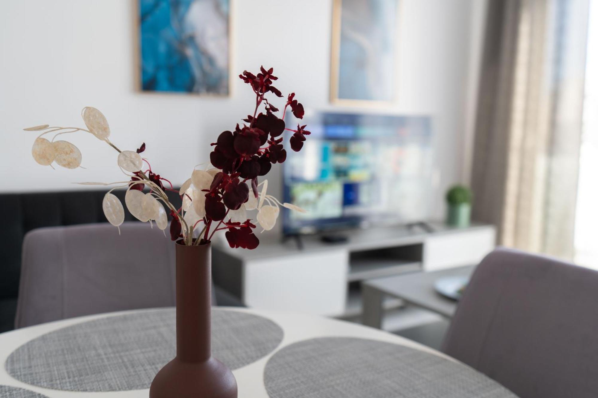 A25 - 5 Mins Walk To Valletta Ferry - Shopping Mall And Bay By Quicktrips Apartment Sliema